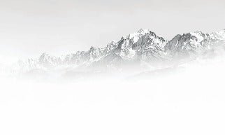 Tapete Büro Mont Blanc im Nebel schwarz & weiß