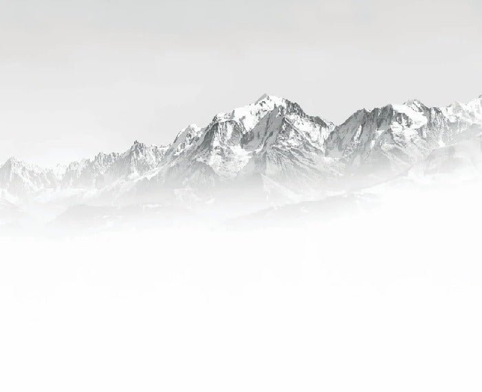 Tapete Mont Blanc im Nebel schwarz und weiß