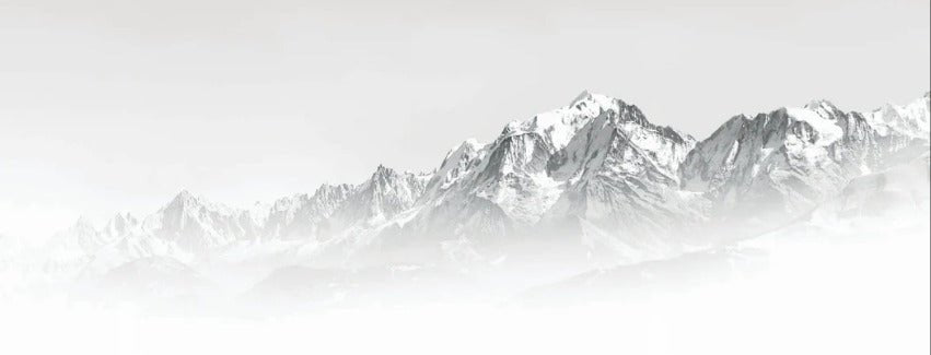 Tapete Mont Blanc im Nebel schwarz und weiß