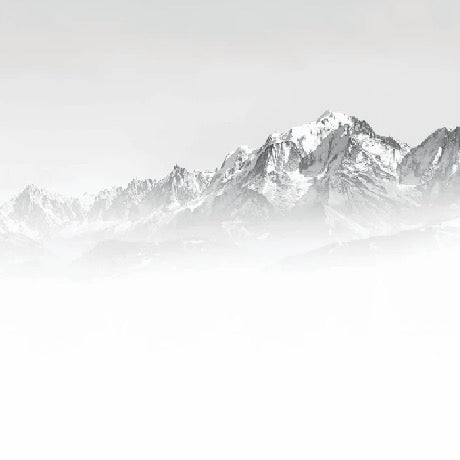 Tapete Mont Blanc im Nebel schwarz und weiß