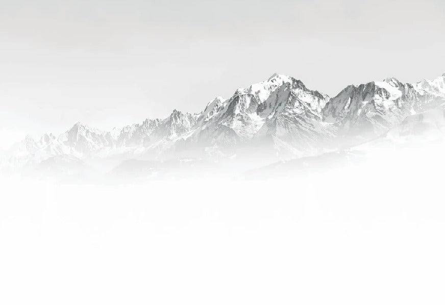 Tapete Mont Blanc im Nebel schwarz und weiß