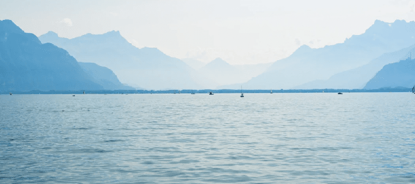 Papier peint panoramique Lac Léman – Montagnes et lac - Muralconcept
