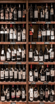 Tapete Authentischer Weinkeller